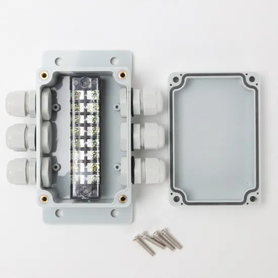 三进三出100*68*50mm 15A 8路内置接线端子户外防水接线盒